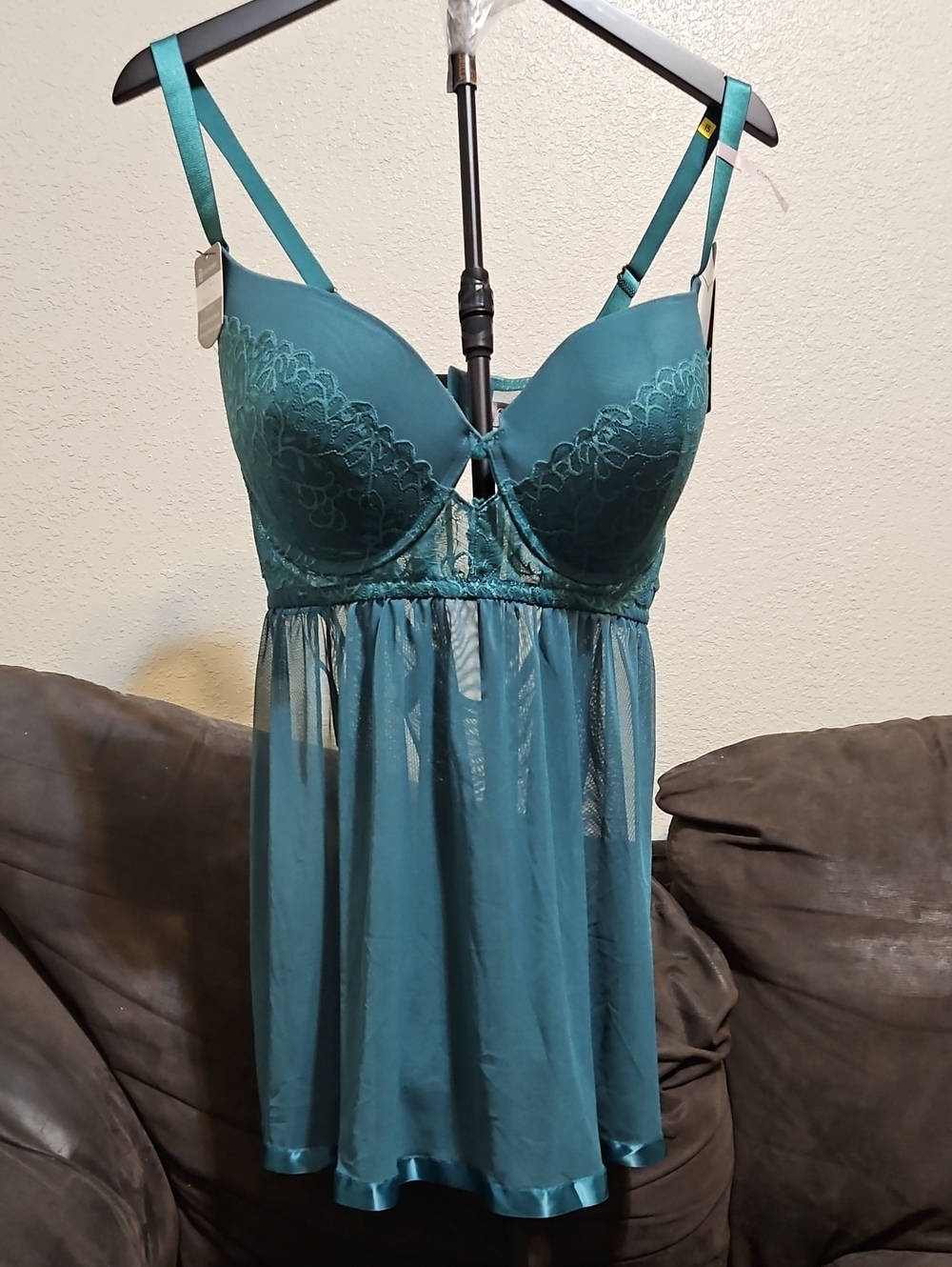 Daisy Fuentes Teal Lace Underwire Babydoll With Matching Thong.